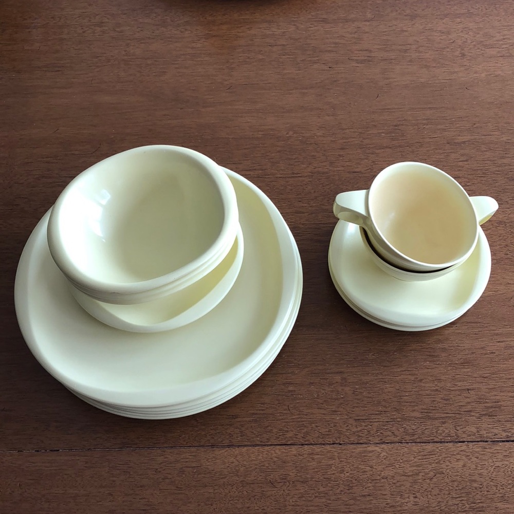 Vintage Boontonware Melmac Dishware-15 pieces